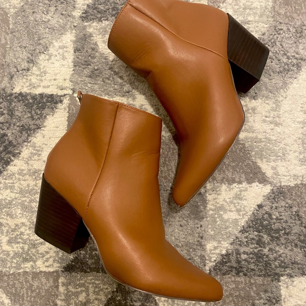 Lulus brown ankle boot